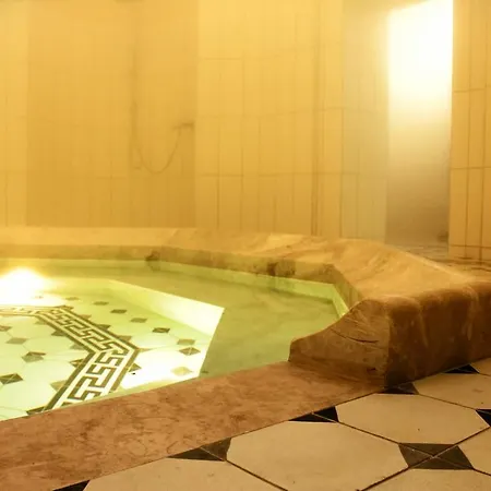 Isa Begov Hamam 4*