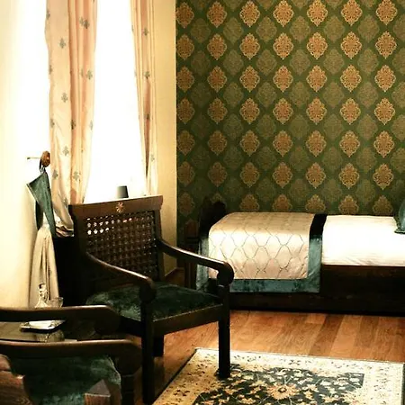 Isa Begov Hamam